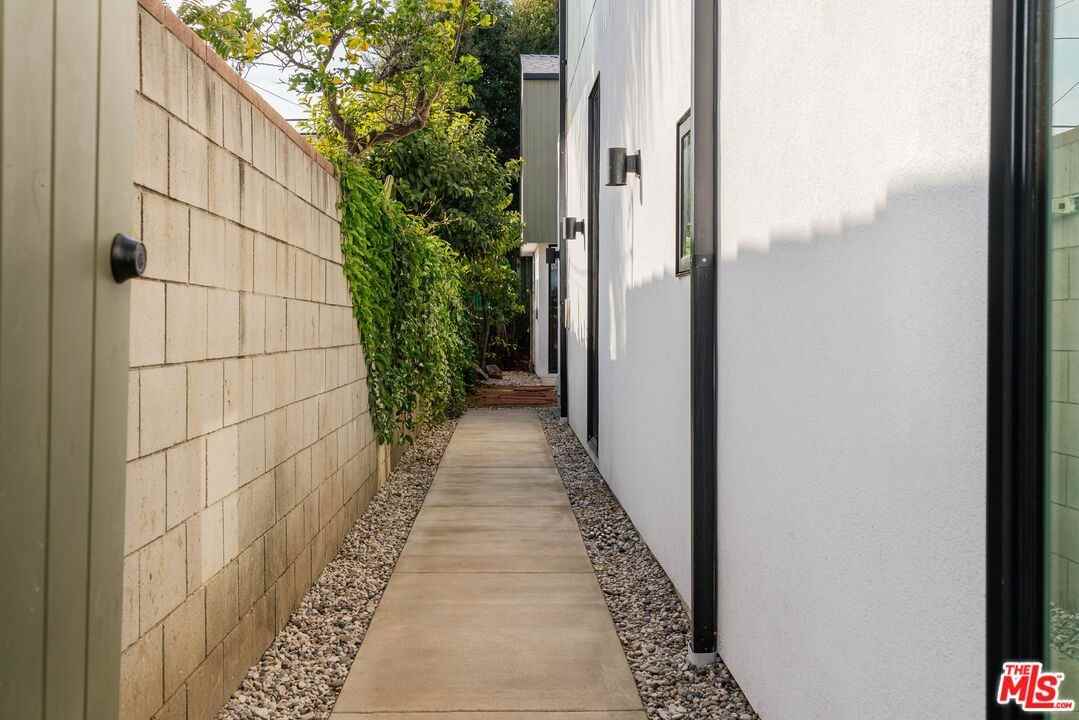 4137 Mcconnell Blvd ##A - Photo 2 of 12