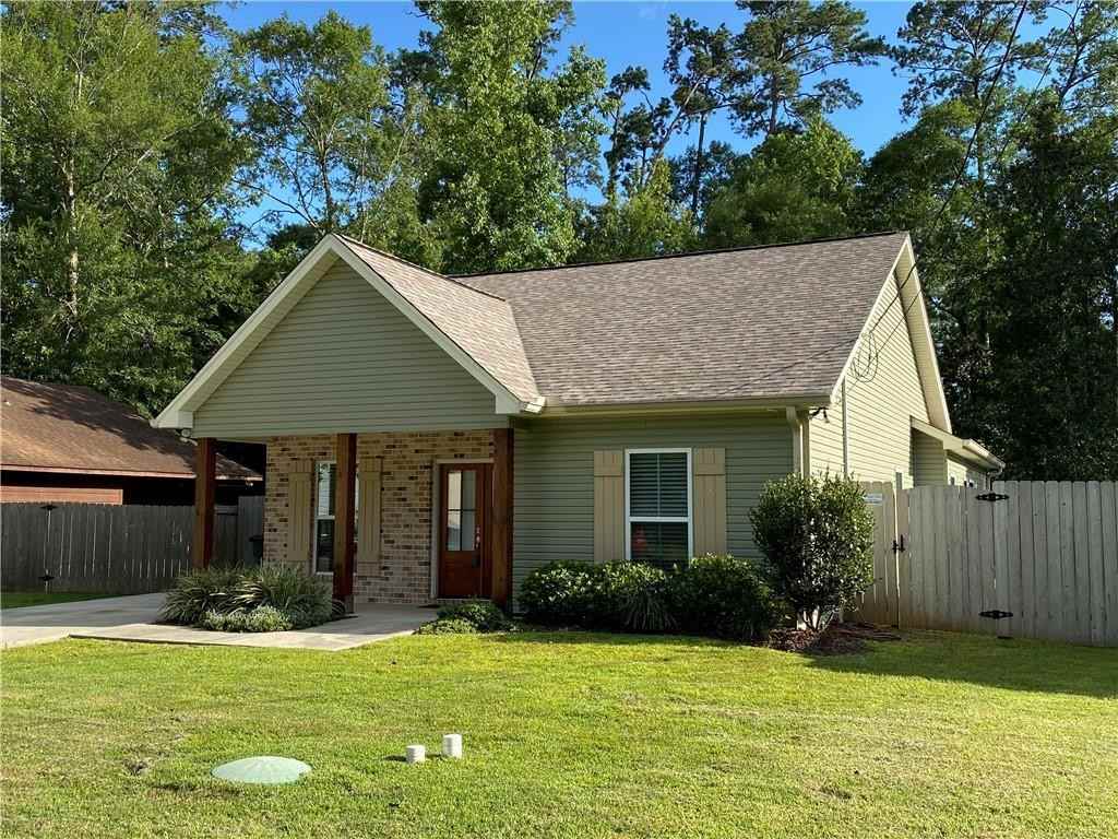 1852 Labarre St - Photo 2 of 13