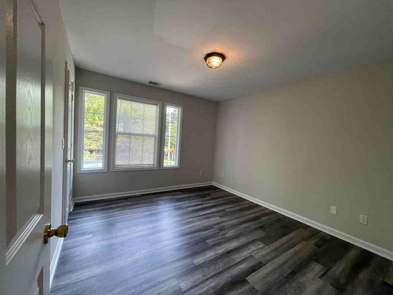 540 North Peter Street - Photo 7 of 10