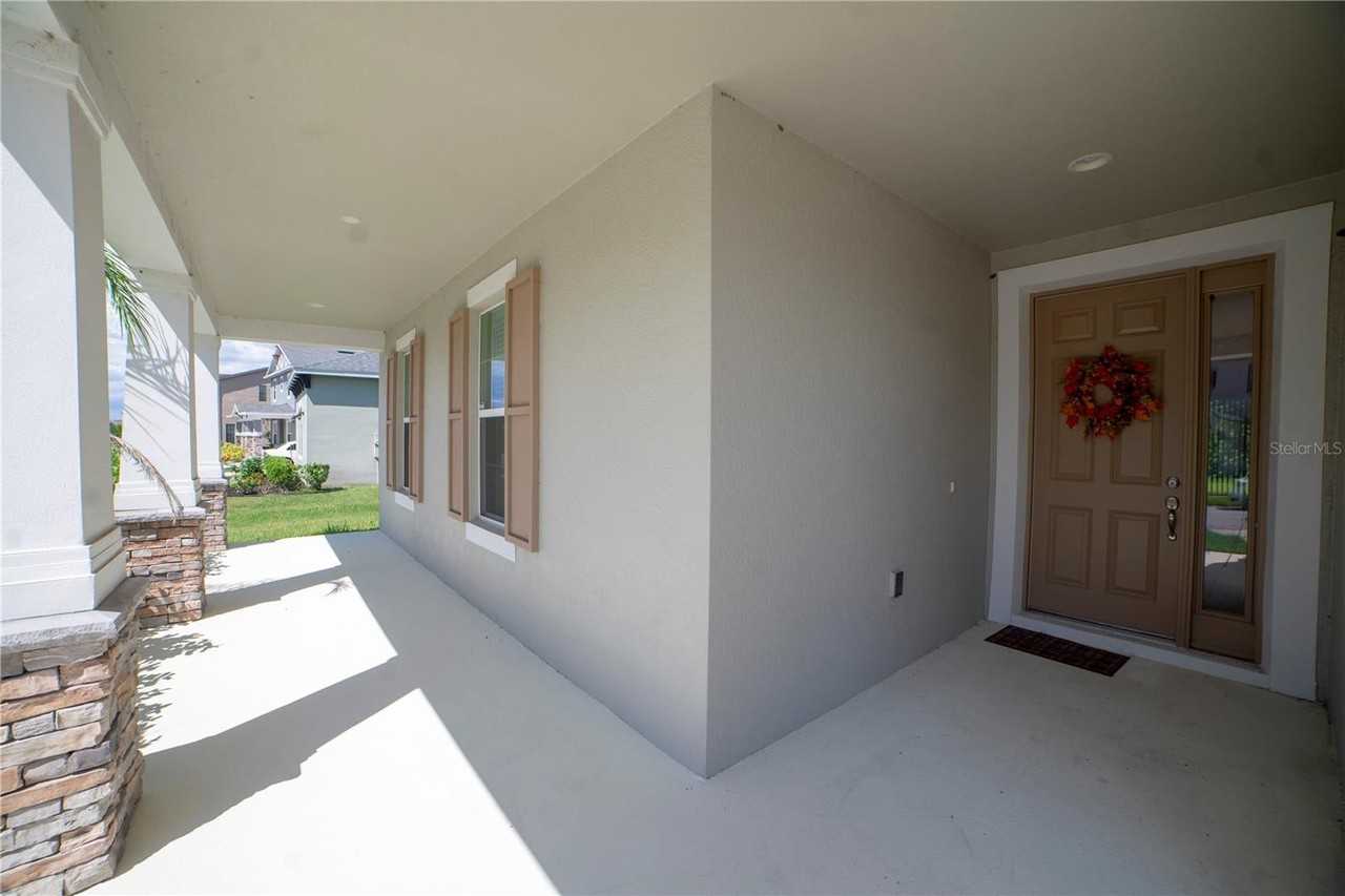 1727 Brassie Ct - Photo 5 of 28