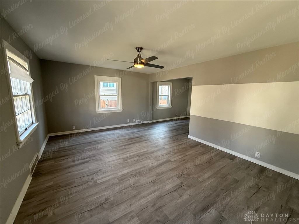 55 S Delmar Ave - Photo 4 of 30