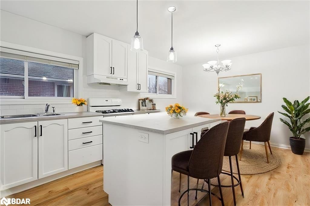 9 Viceroy Court - Photo 2 of 19