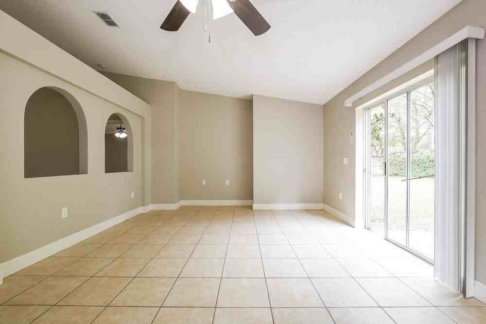 4537 Willamette Cir - Photo 3 of 16