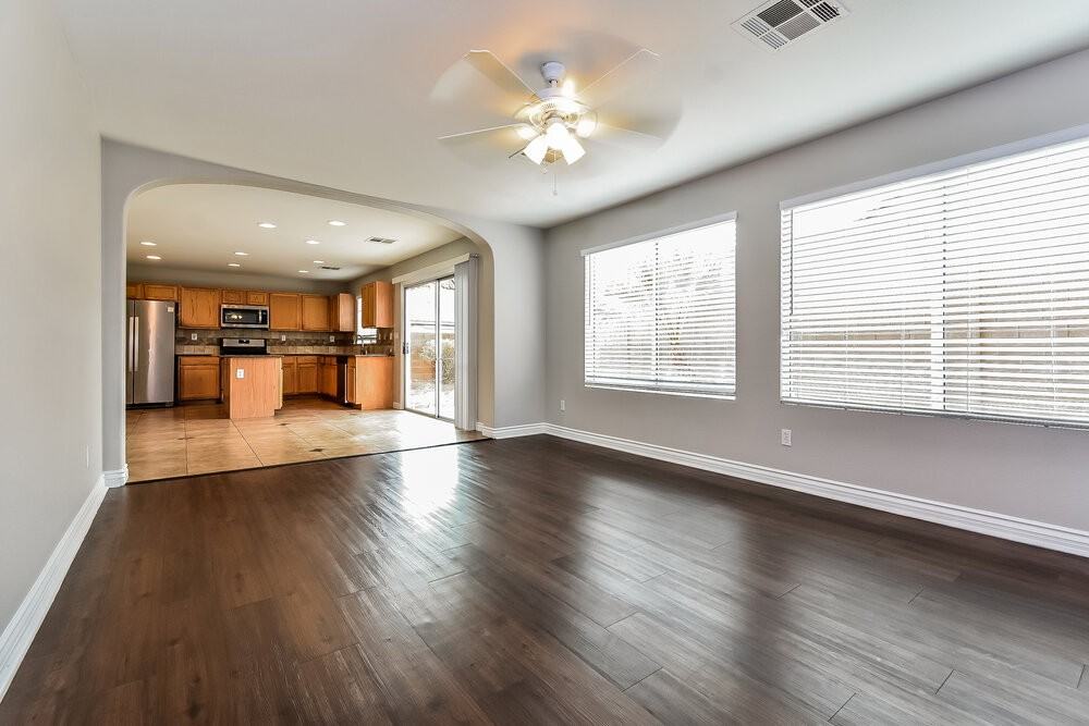 5305 Santa Fe Heights St - Photo 5 of 17