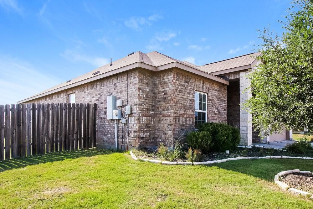 13 Heron Dr - Photo 3 of 16