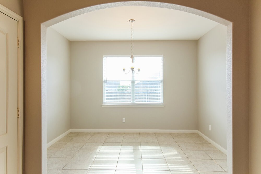 13 Heron Dr - Photo 6 of 16