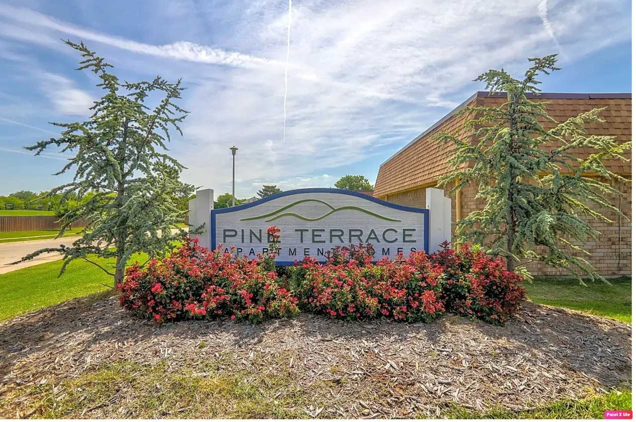 315 SE Warwick Wy - Photo 7 of 7