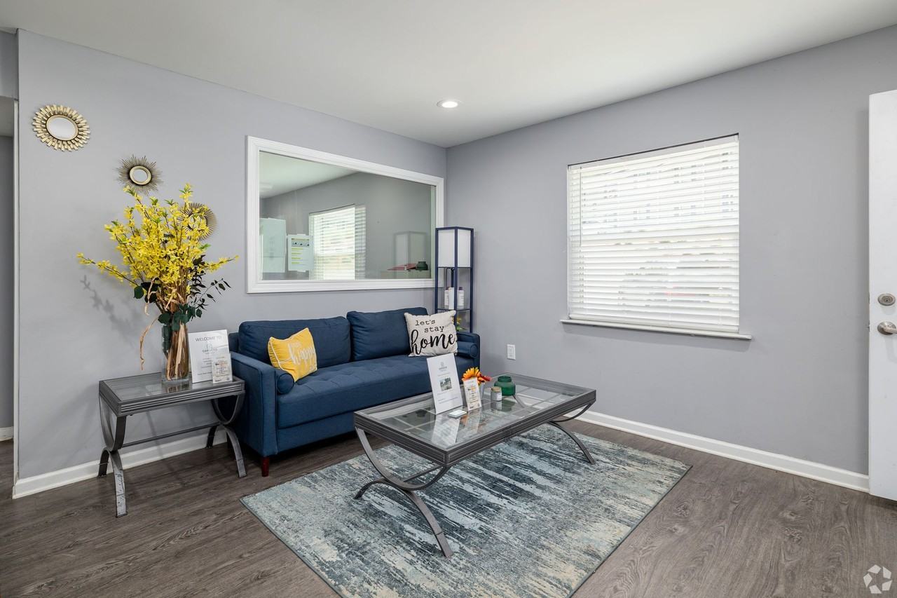 Gardens at Park West - Photo 2 of 3