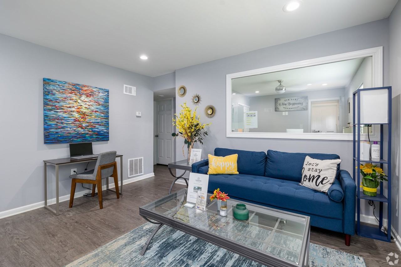 Gardens at Park West - Photo 3 of 3