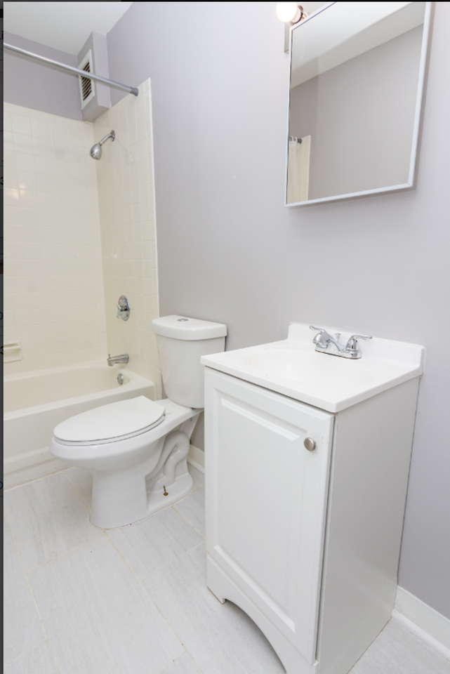 1962 E 71st Place - Photo 2 of 28