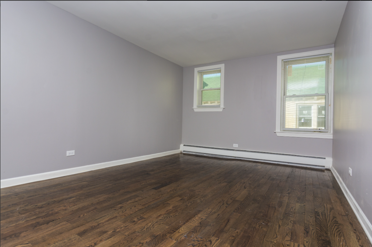 1962 E 71st Place - Photo 4 of 28