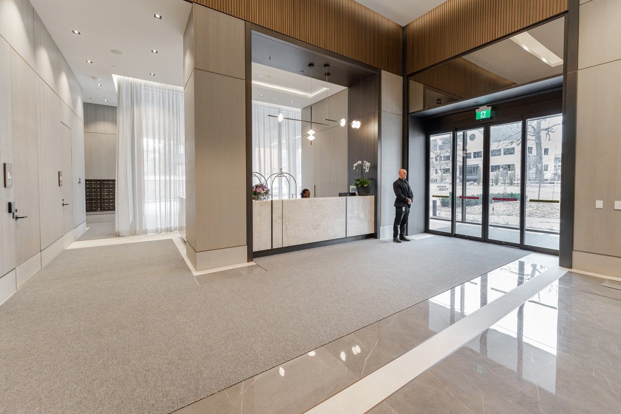 2Fifteen - Photo 4 of 9