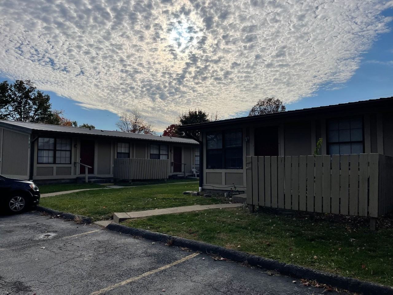 Single Story Living At It's Best!! - Photo 6 of 32