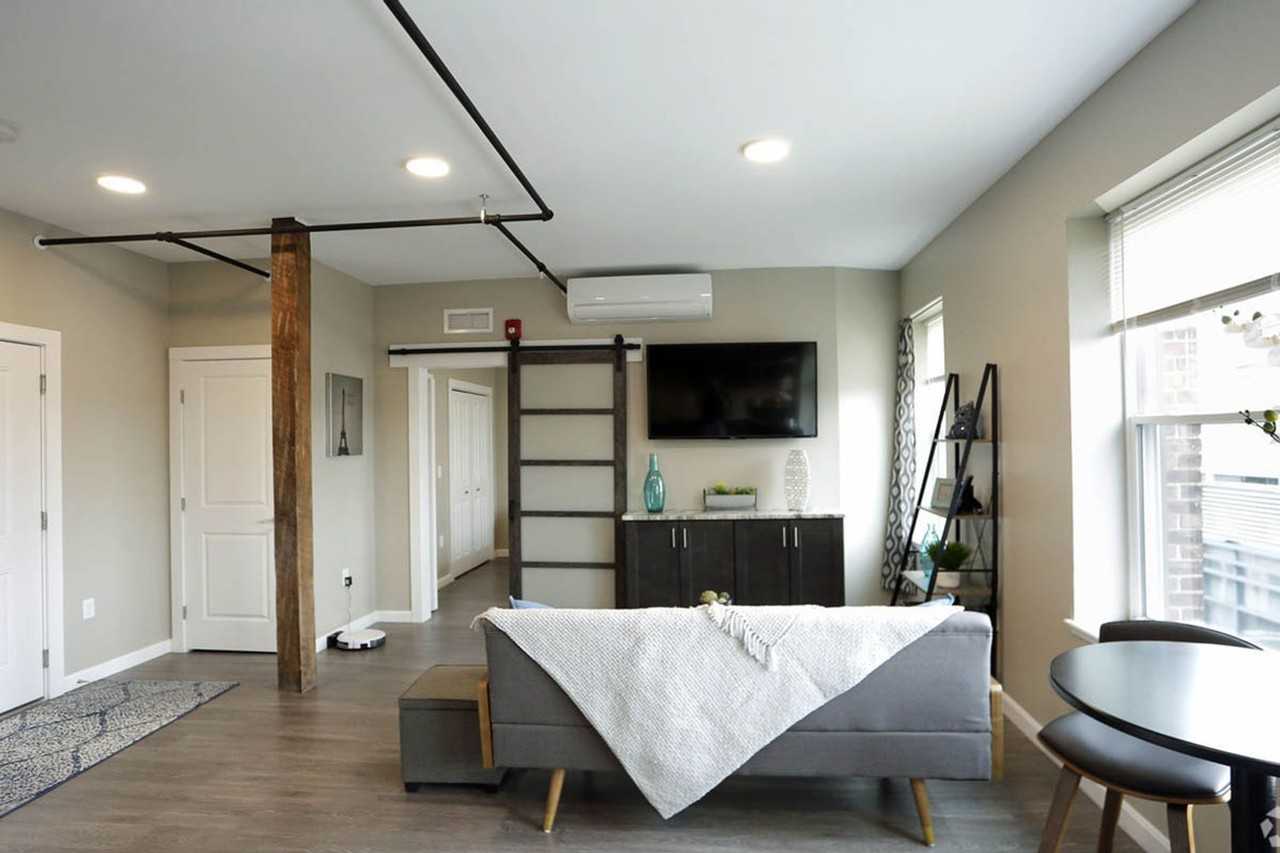 Pearson Place - Photo 4 of 28