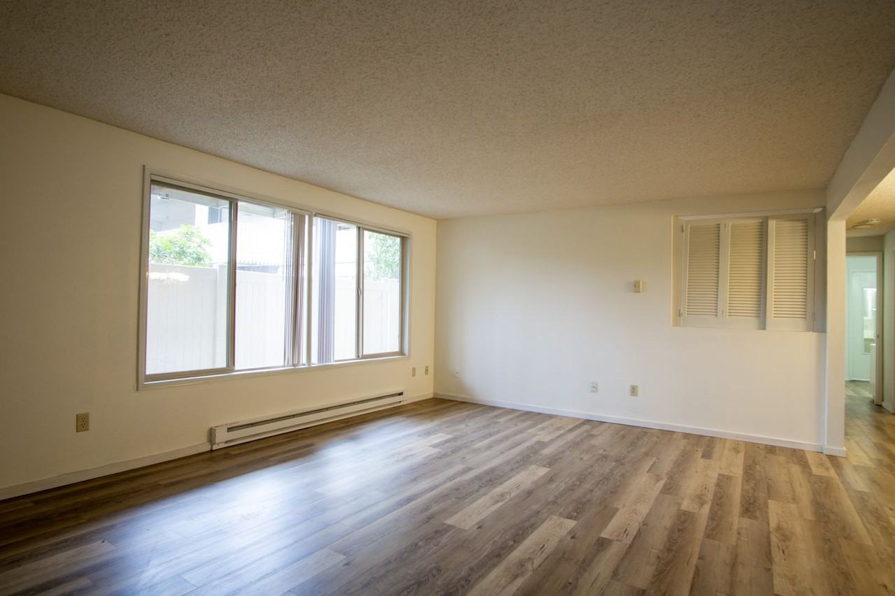 9128 Sw Becker Dr - Photo 2 of 21