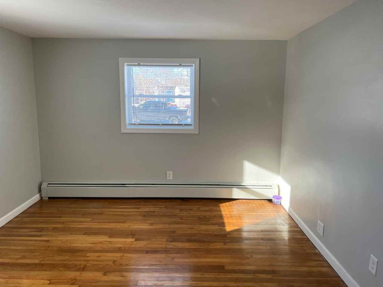 32 Brook St - Photo 2 of 29