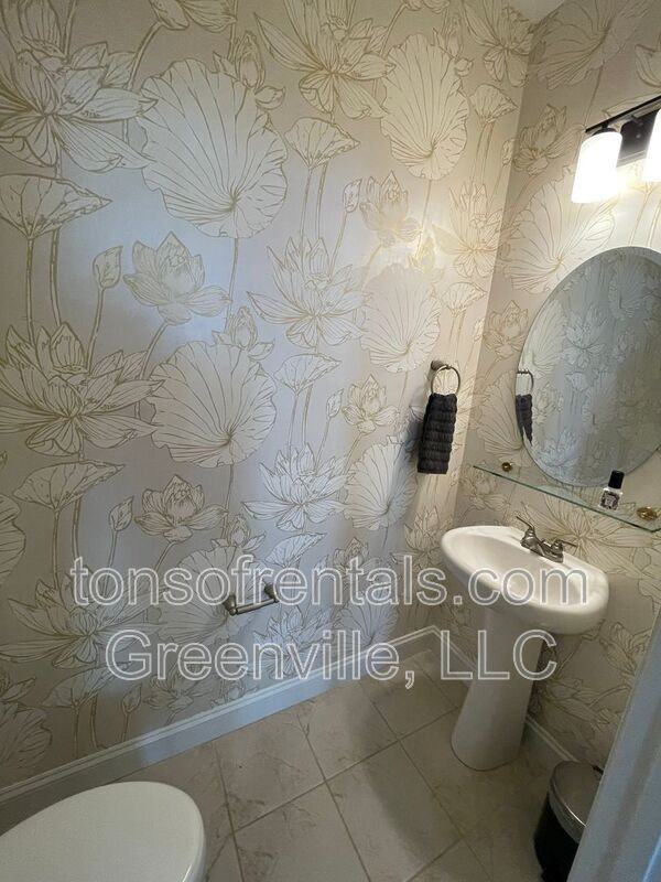 536 Twin Lake Rd - Photo 7 of 17