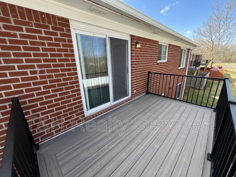 857 Indigo Way #D - Photo 3 of 31