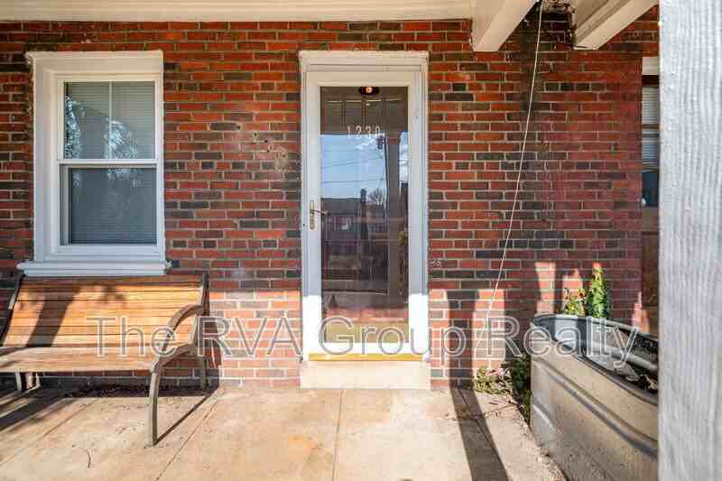 1230 Wallace St - Photo 3 of 46