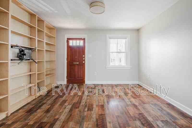 1230 Wallace St - Photo 7 of 46