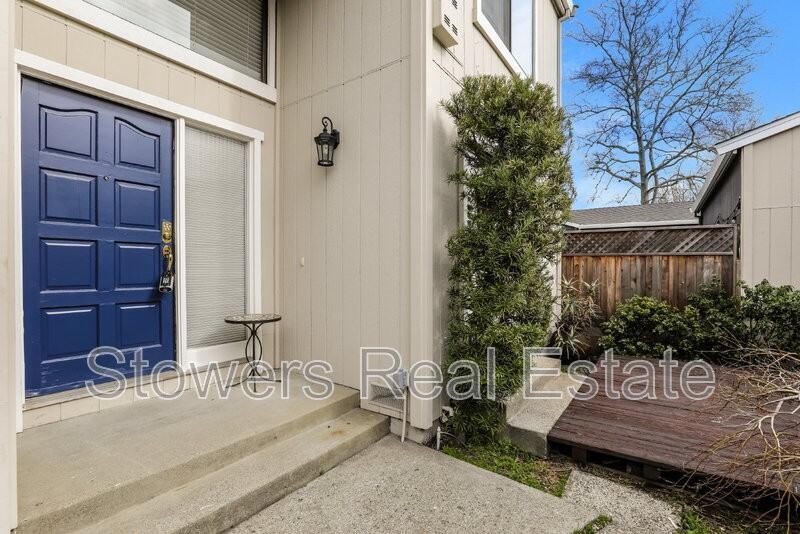 103 Cypress Point Way - Photo 3 of 21