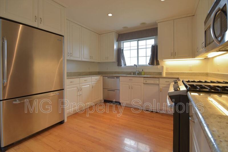 521 Rowland Blvd - Photo 7 of 24