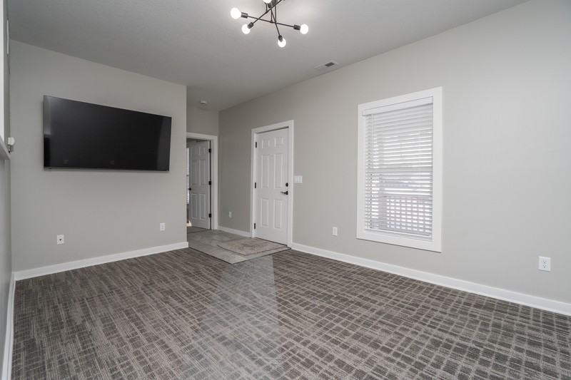 1028 Ohio St - Photo 3 of 35
