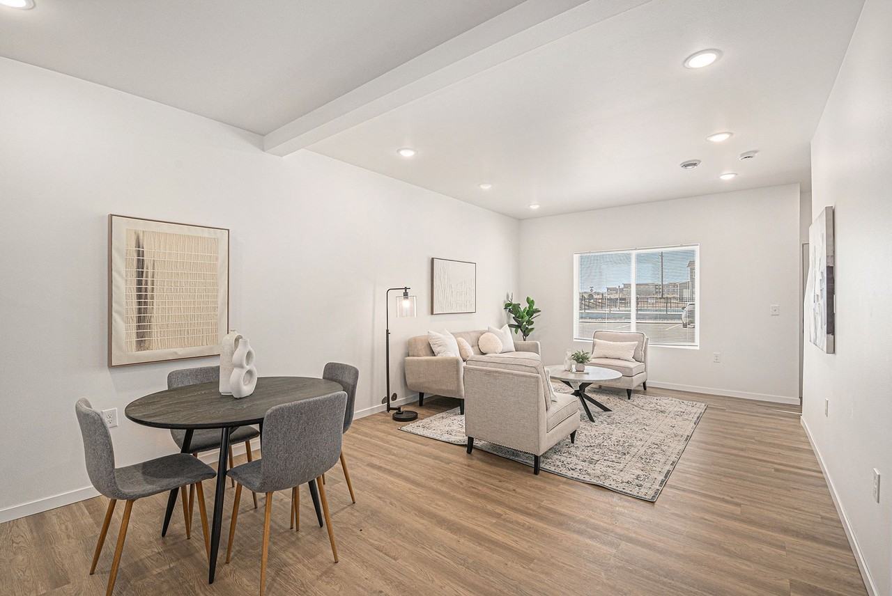 41Six - Photo 3 of 29