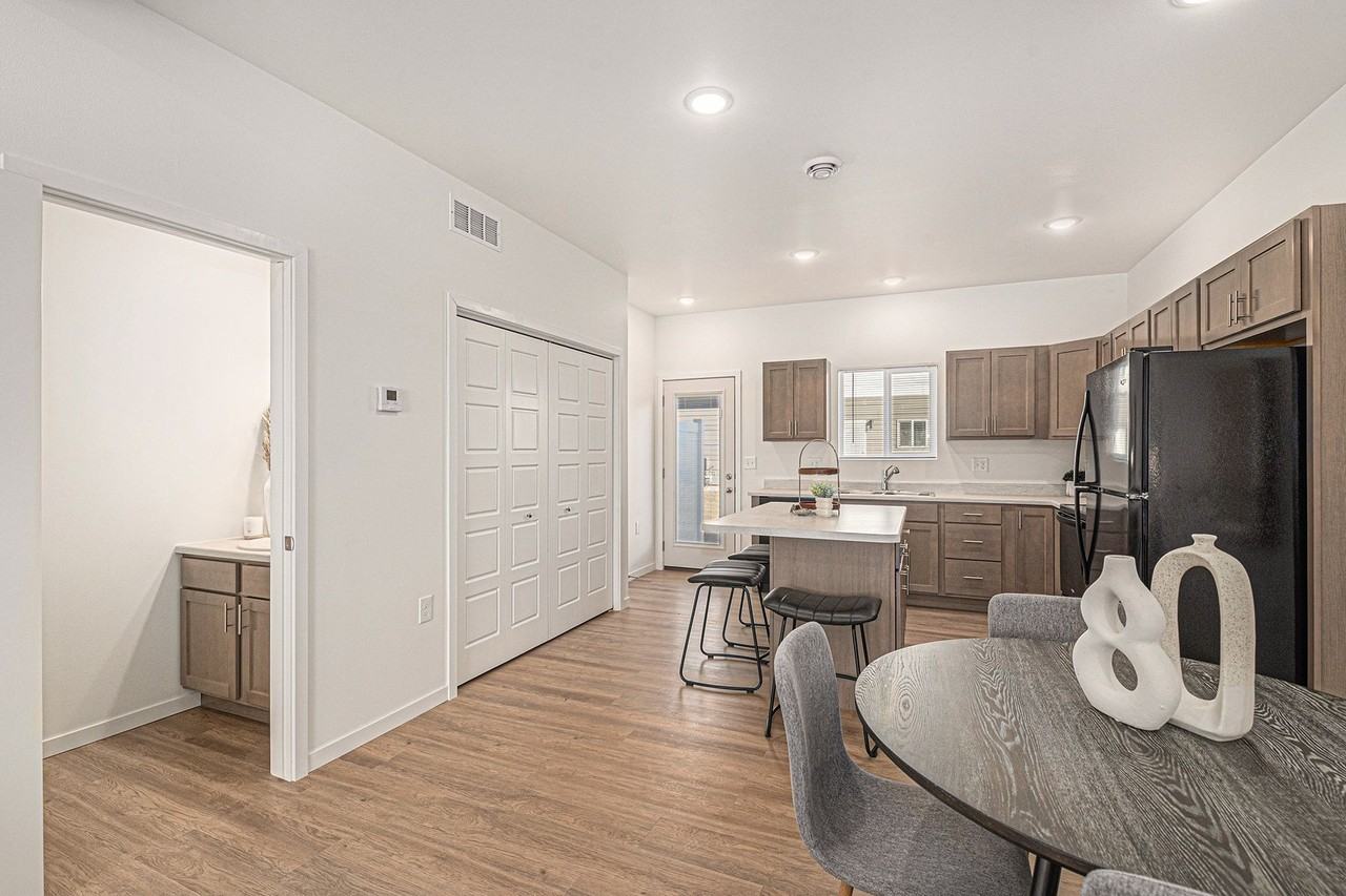 41Six - Photo 2 of 29