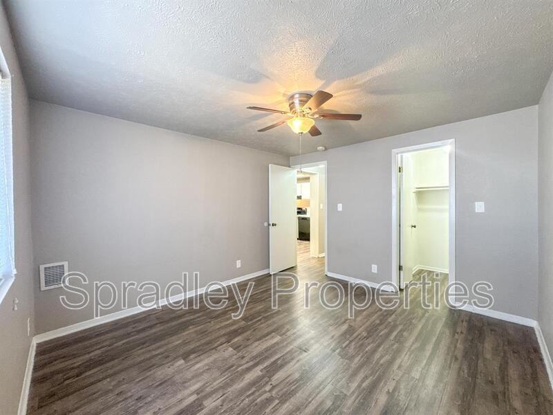 608 John Paul Jones Dr #170 - Photo 7 of 9