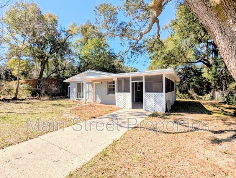 1017 Webster Dr - Photo 2 of 25