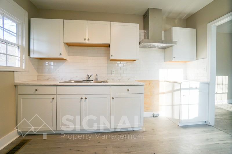 7108 4th Ct N - Photo 3 of 22