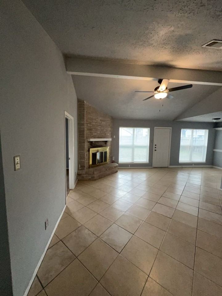 4546 Algernon Dr - Photo 4 of 16