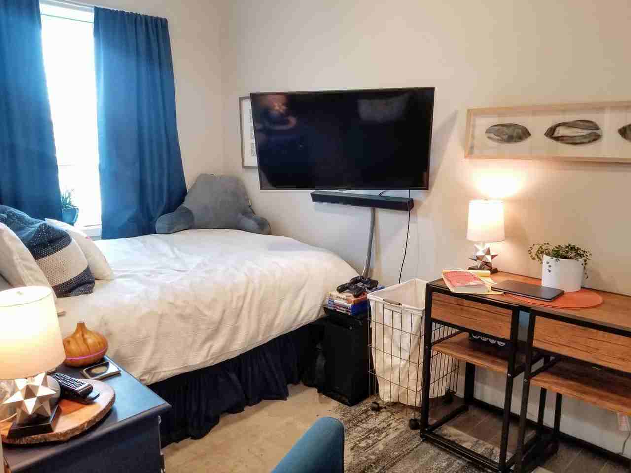 1409 W Diversey Pkwy #206 - Photo 3 of 16