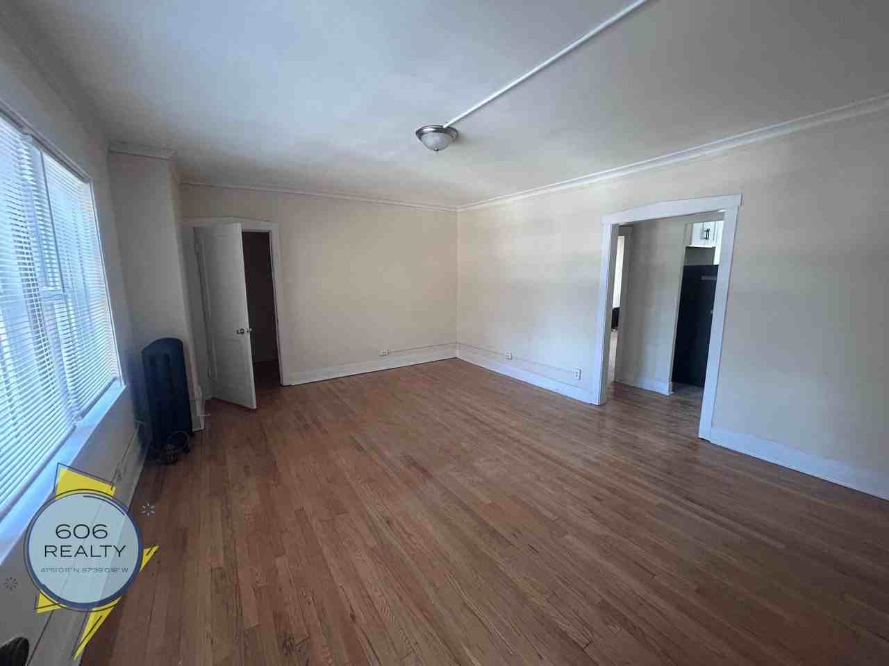 Downtown Riverside Courtyard Apts! - Photo 7 of 8