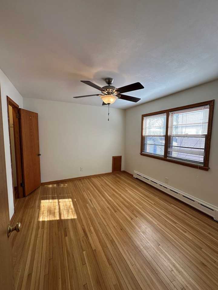 3523 Grand Ave S - Photo 7 of 18