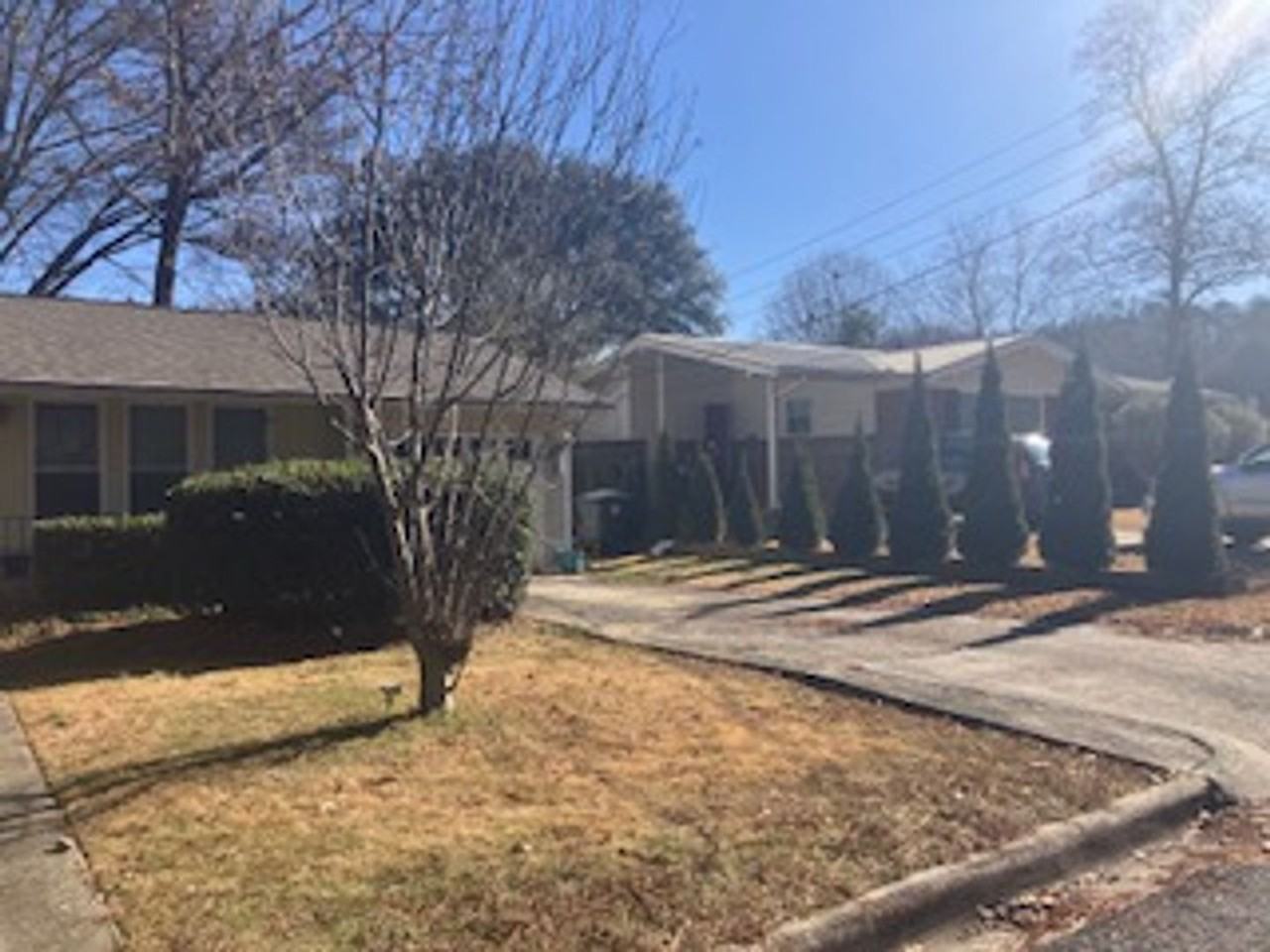 121 Briar Grove Dr - Photo 2 of 17