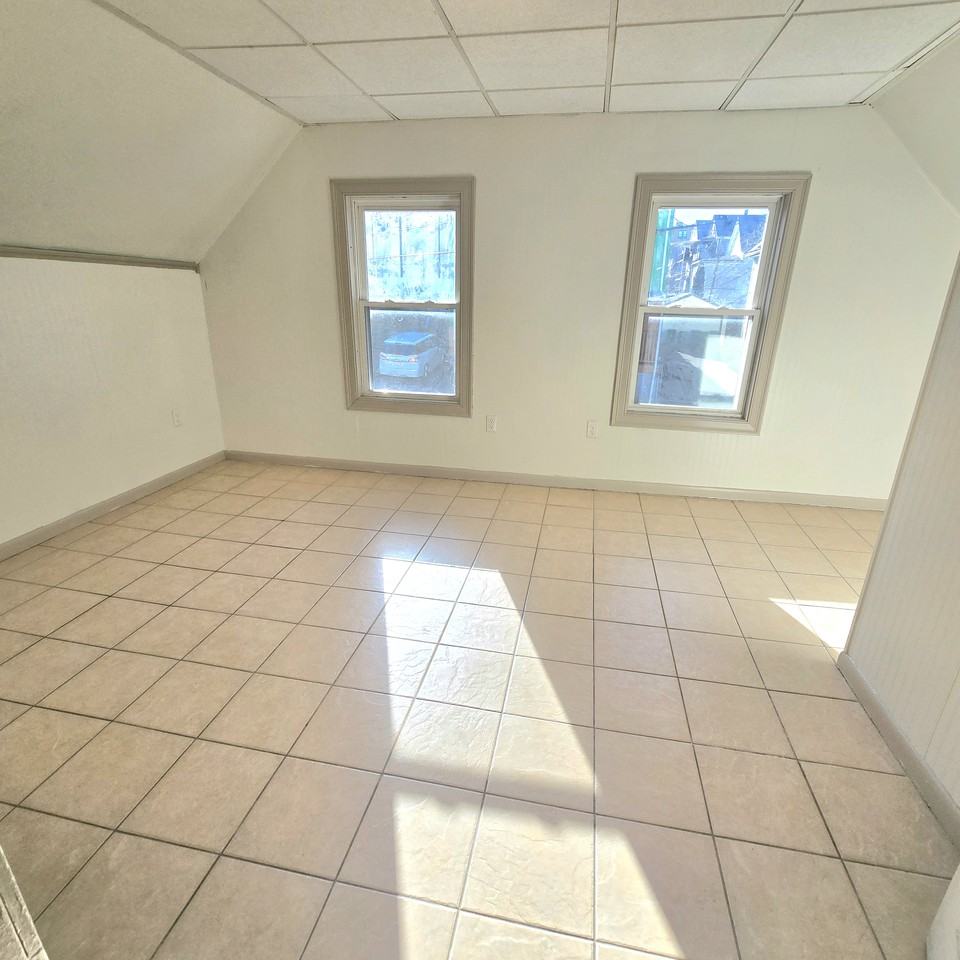 7 Wilson Street #2 - Photo 4 of 11