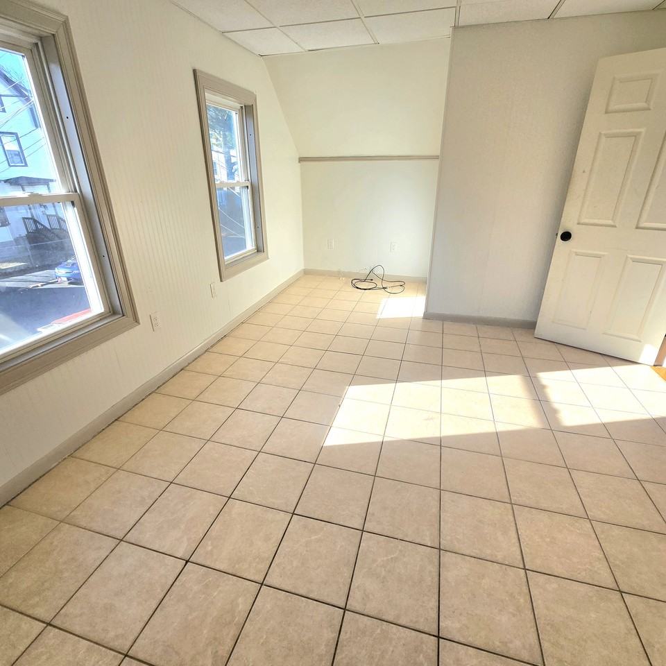 7 Wilson Street #2 - Photo 5 of 11