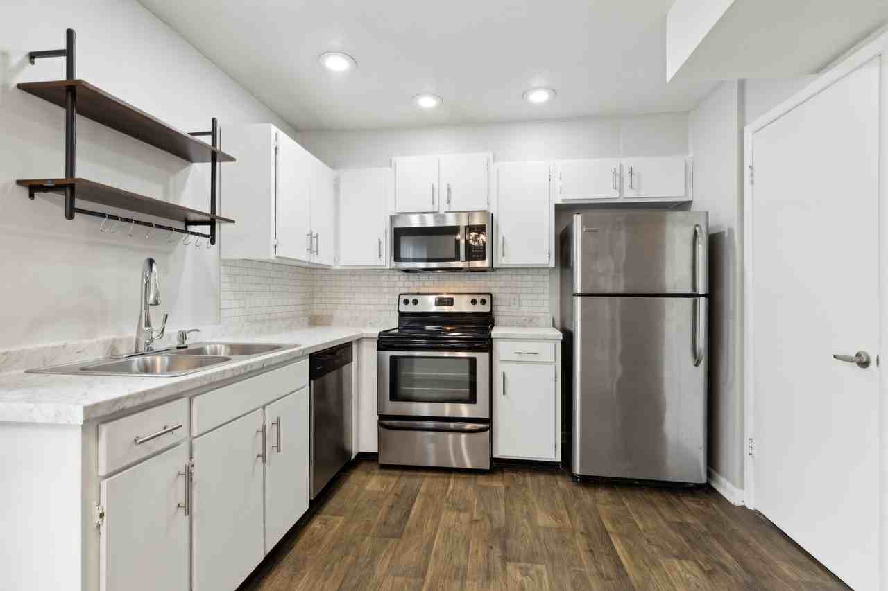 Northshore Village - Photo 4 of 55