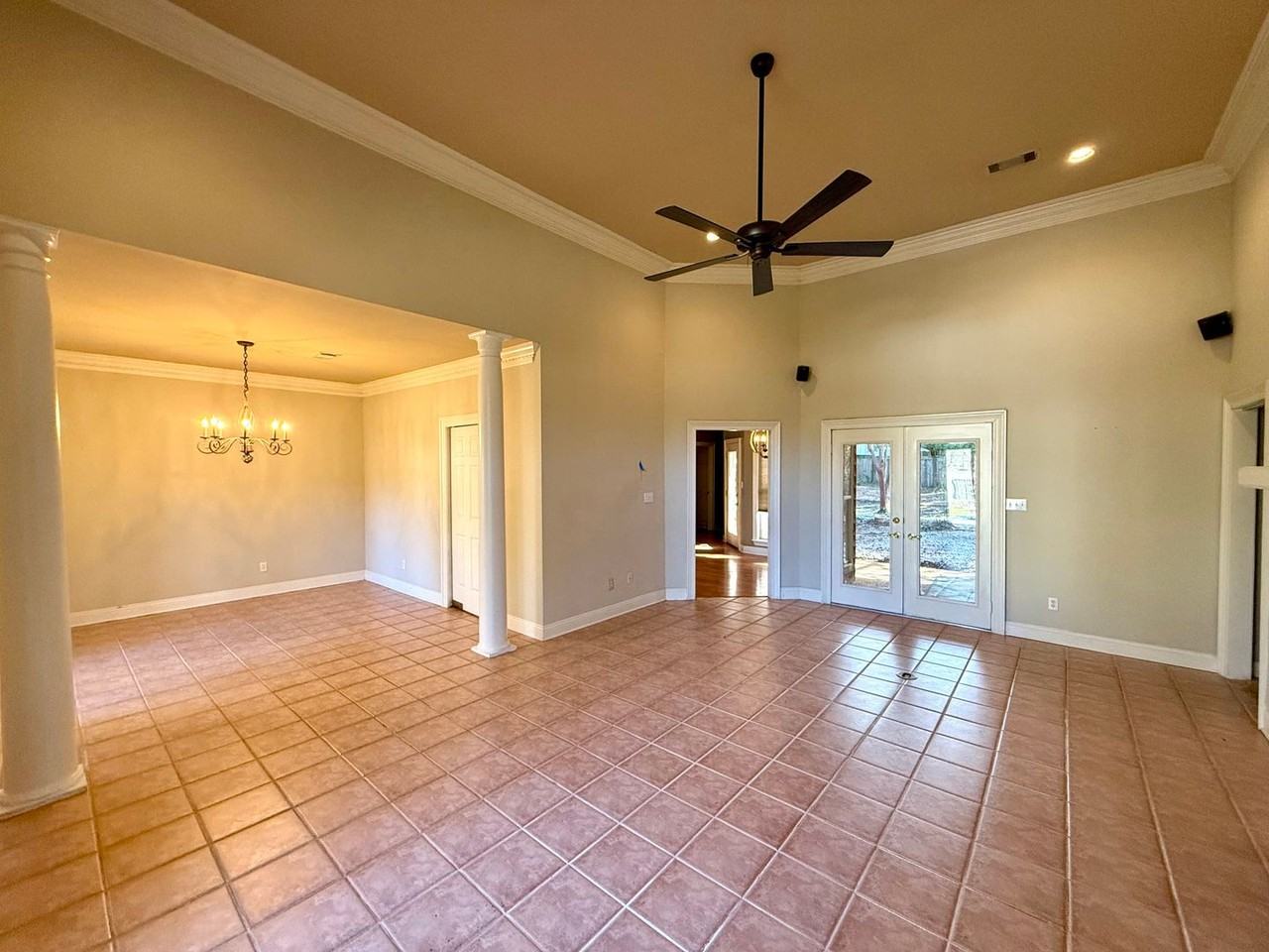 137 Whisper Lake Blvd - Photo 6 of 28