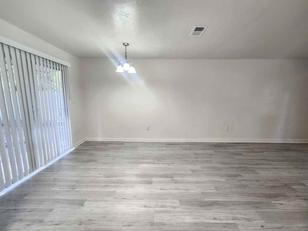 1935 Nw 31st Pl - Photo 3 of 16