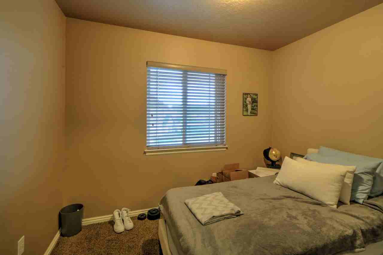 1547 W 700 S - Photo 7 of 13