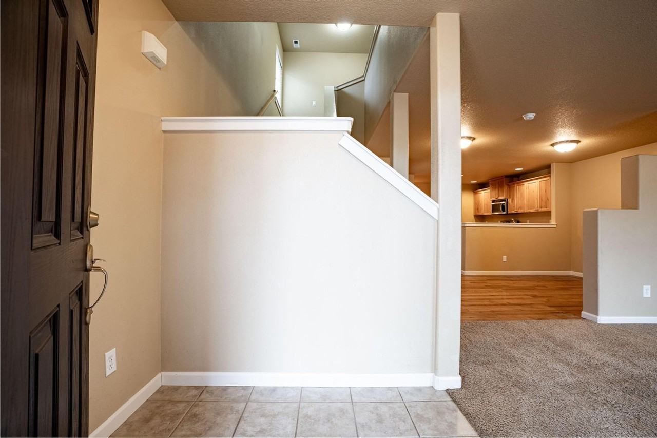 20487 Brentwood Ave - Photo 4 of 43