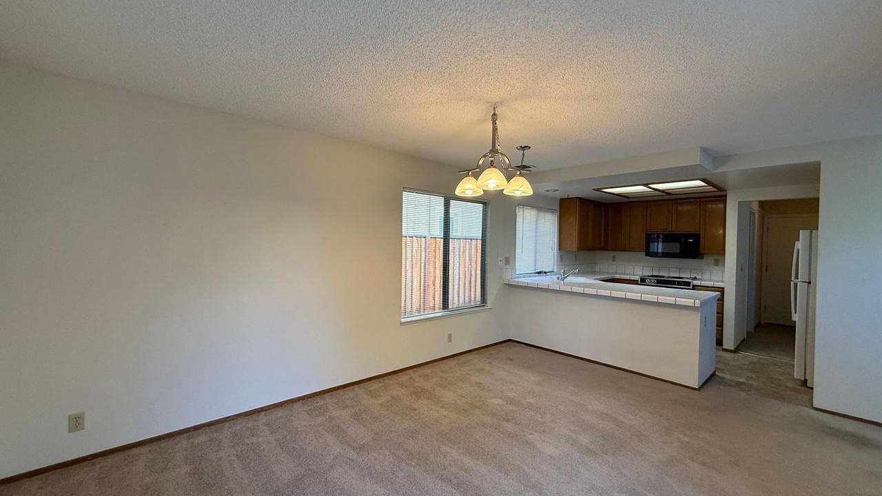 38 Cork Rd - Photo 5 of 25