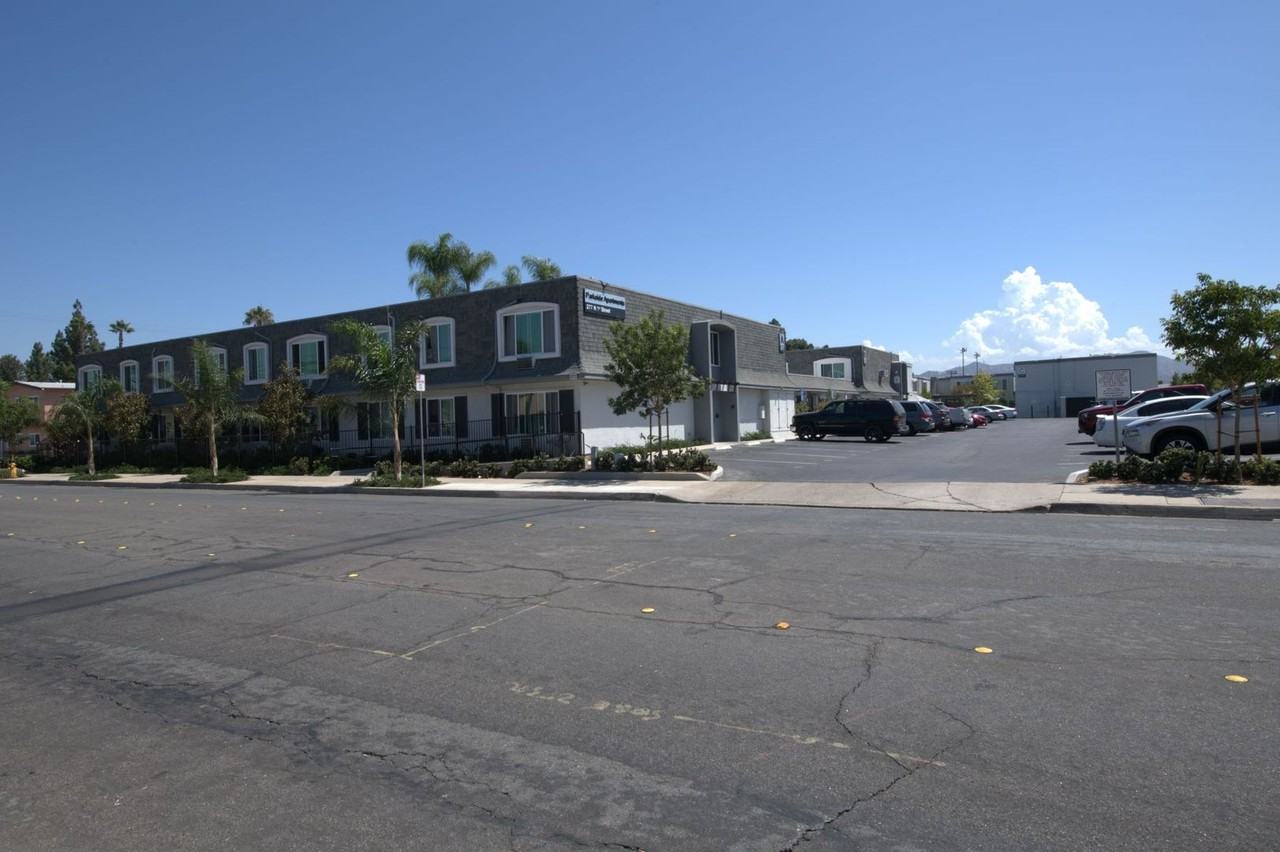 Parkside Apartments - Photo 2 of 11