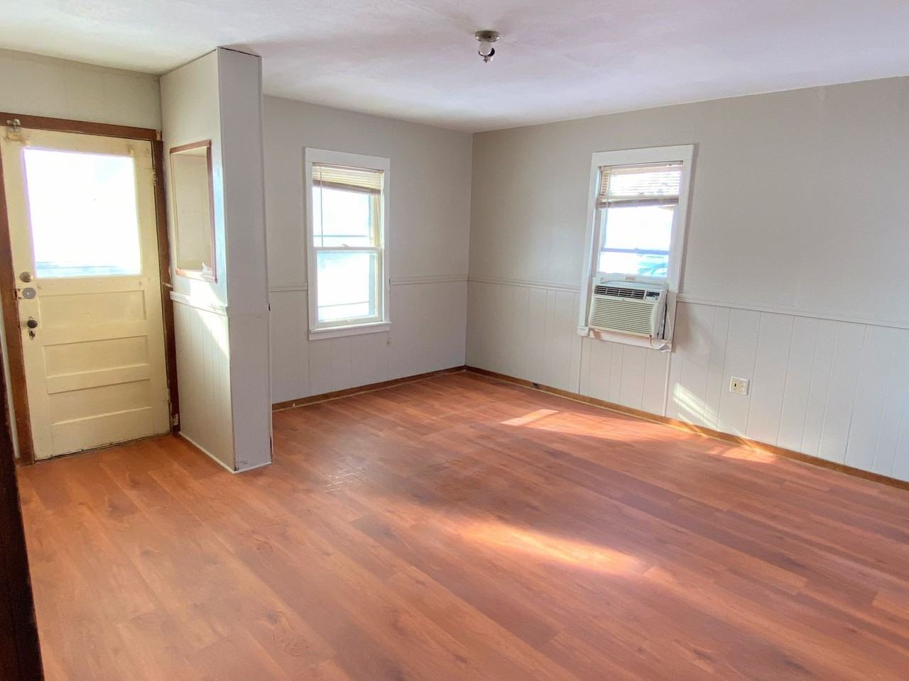 410 Liberty St - Photo 3 of 12