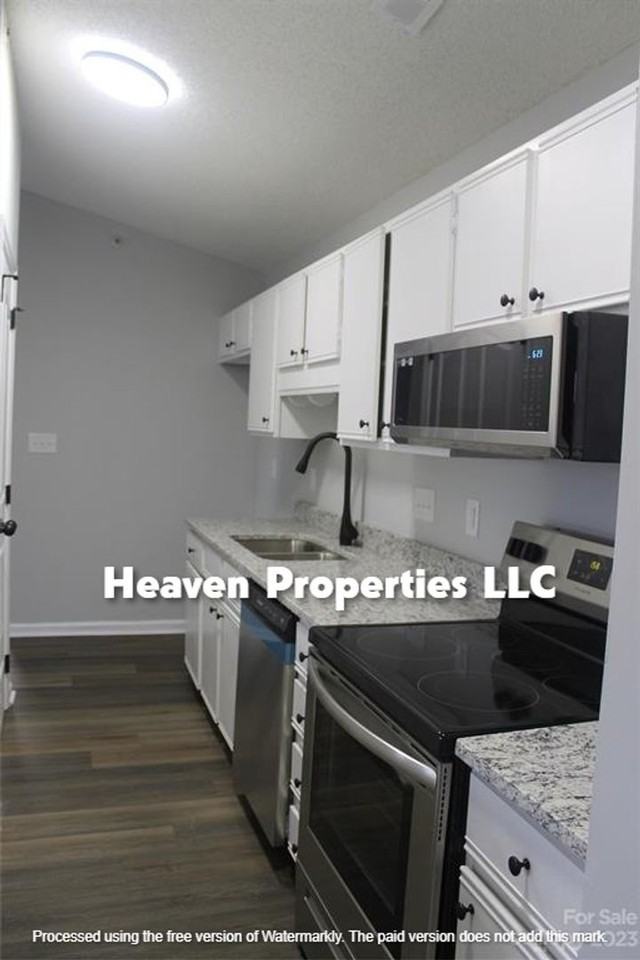 7340 Rose Terrace Ct - Photo 4 of 18