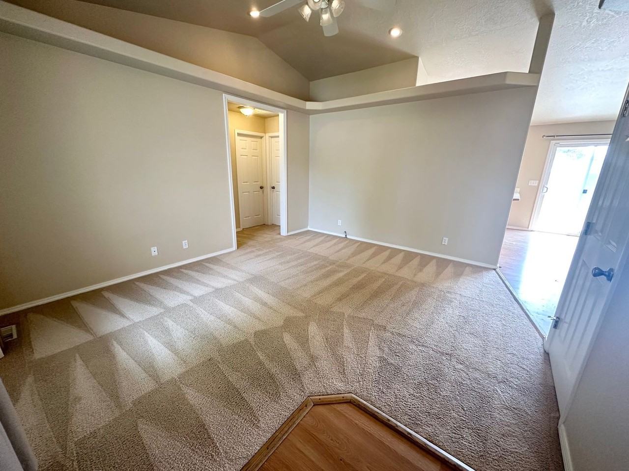 9167 W Mediterranean Dr - Photo 7 of 31