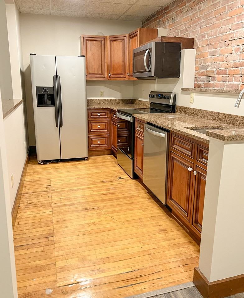 31 Main - Photo 3 of 7